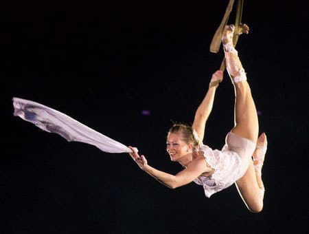 Повітряні ремені (aerial straps)